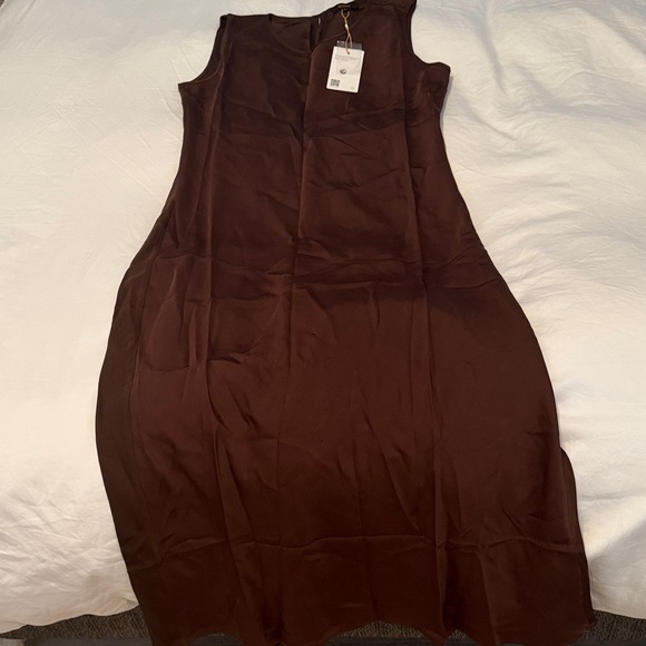 Quince Chocolate Brown Midi Dress - Picture 5 of 5